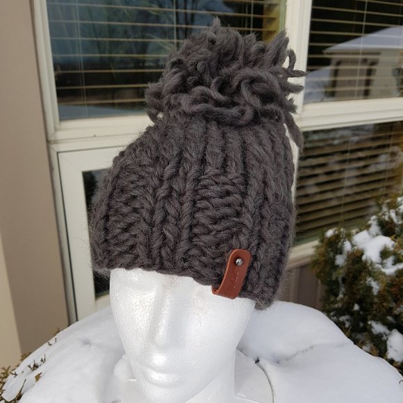 Wool winter set, Army Green , sweater and matching hat, hand knitted, 100% wool - Picture 14 of 14